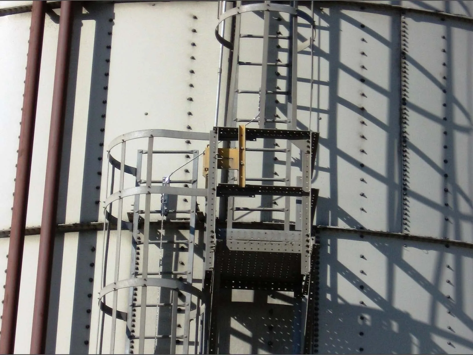 Fall protection and rescue system set up for safe confined space entry