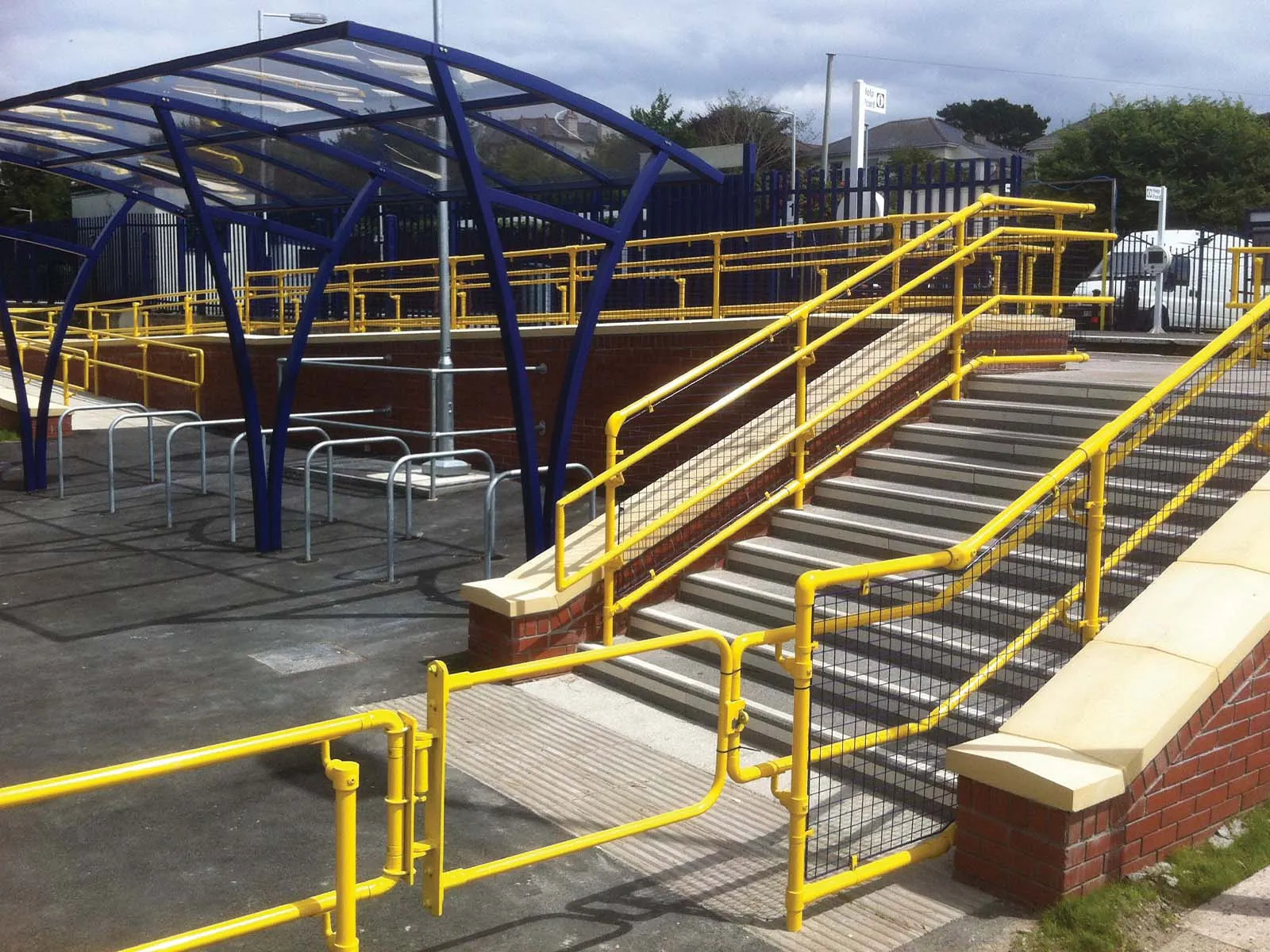 Engineered fall arrest solution for routine maintenance on elevated platforms or rooftops