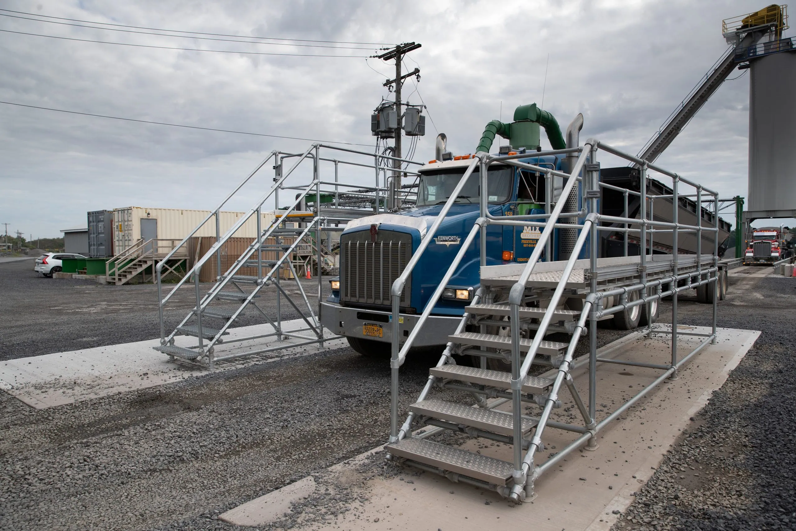 Fixed access platform providing safe elevated work area