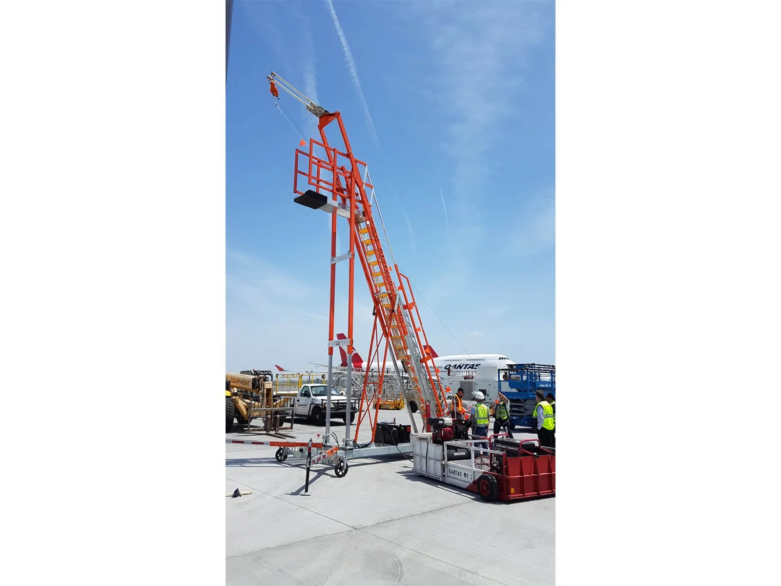 Mobile platform system with guardrails providing safe elevated access