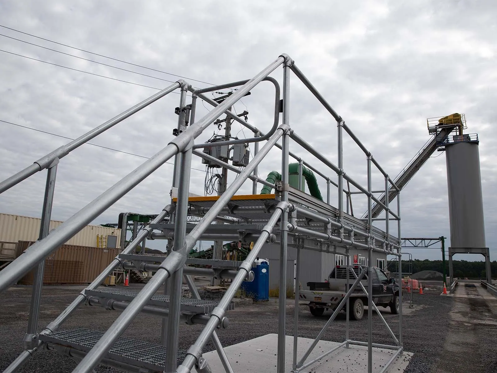 Static platform system installed for safe elevated access in industrial facility