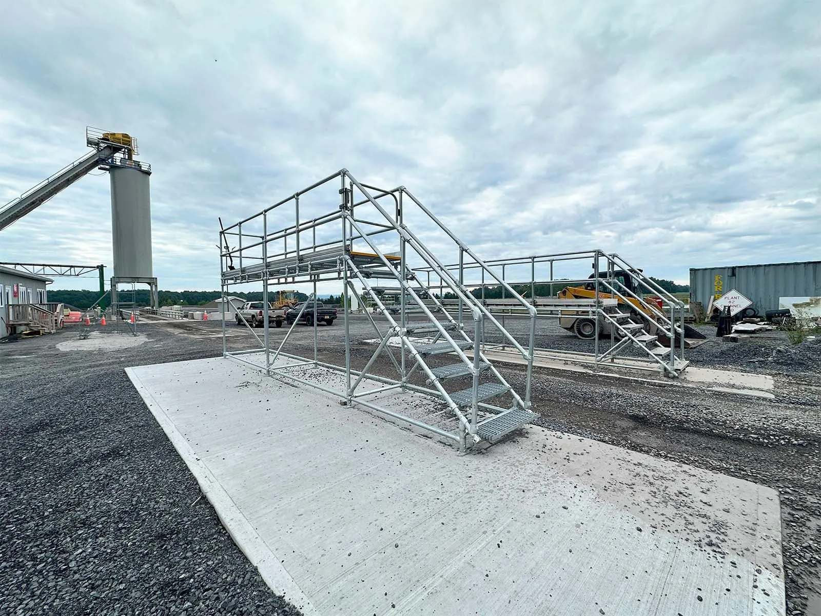Static platform system installed for safe elevated access in industrial facility